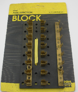 SIERRA FS40650 FUSE BLOCK Blade Terminals 8 GANG 4425  